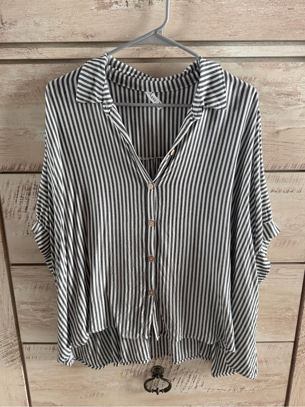 Zenana Button Down Flowy Top Blouse S/M